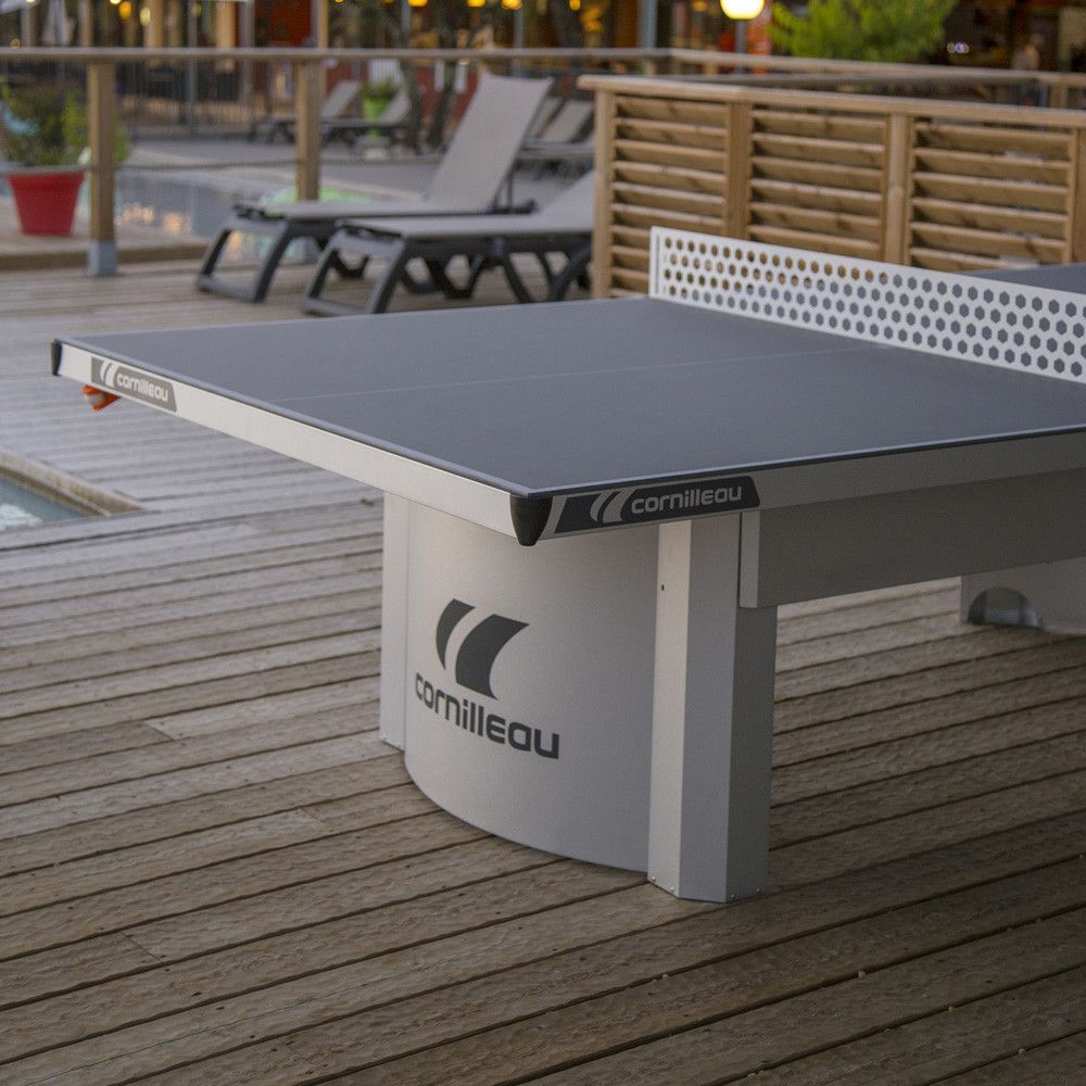 Gymstick Cornilleau 510 M Institutional Outdoor Tennis Table ulkotilojen pingispöytä / pöytätennispöytä