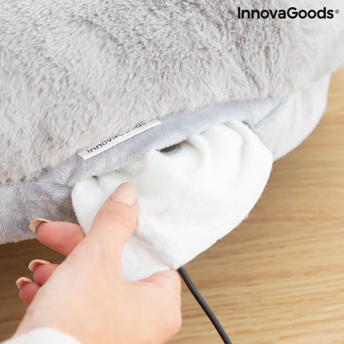 V6H43E1431EEB240A3C5594985C96958A29R7675641P9