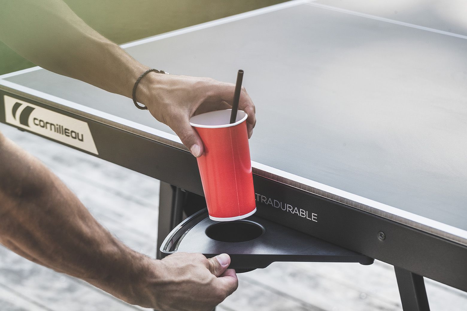 Gymstick Cornilleau 700X Performance Outdoor Tennis Table - Black kilpatason ulkopingispöytä